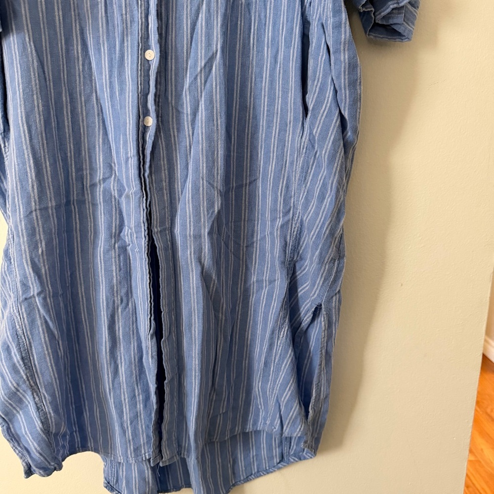 Universal Thread Button Up - Picture 2 of 3